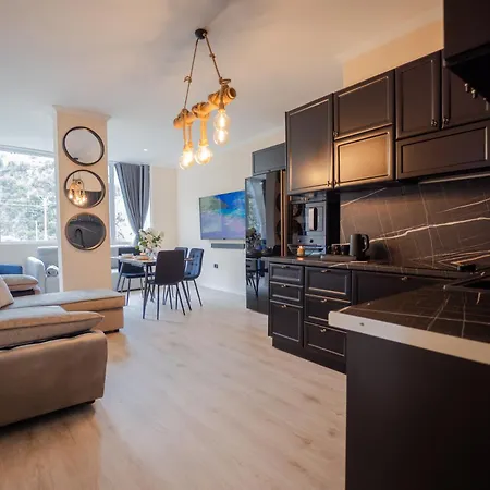 Ingrit Gjoni * Dhërmi